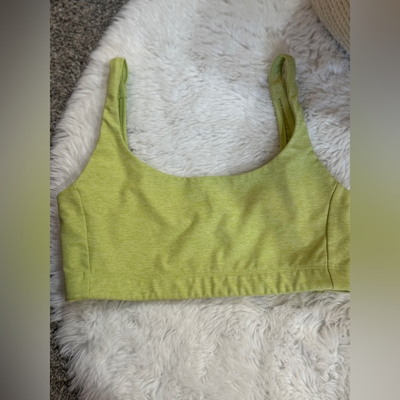 Outdoor Voices Vibrant Green Sports Bra - Picture 2 of 5